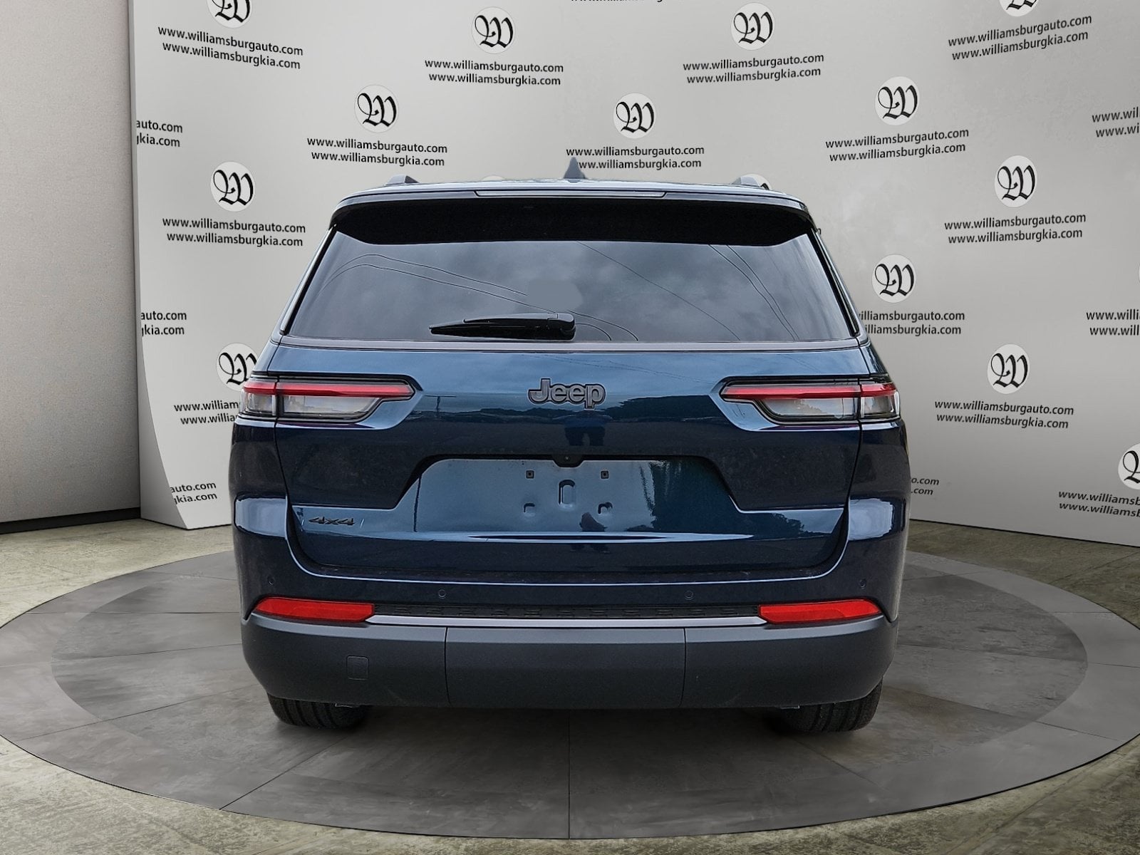 New 2027 Jeep Grand Cherokee L Limited - photo - 3