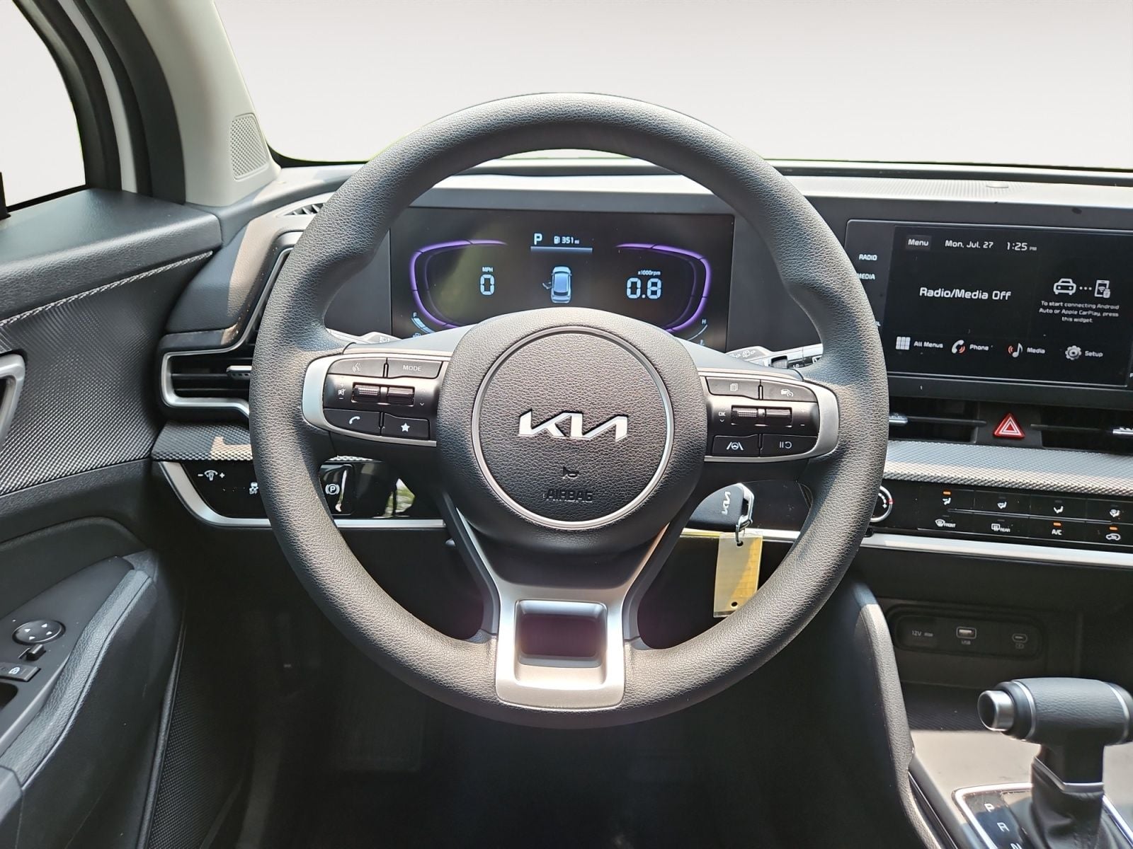 Pre-Owned 2025 Kia Sportage LX - photo - 11