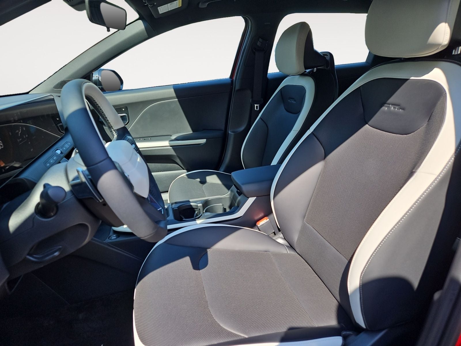 New 2026 Kia K4 GT-Line - photo - 8