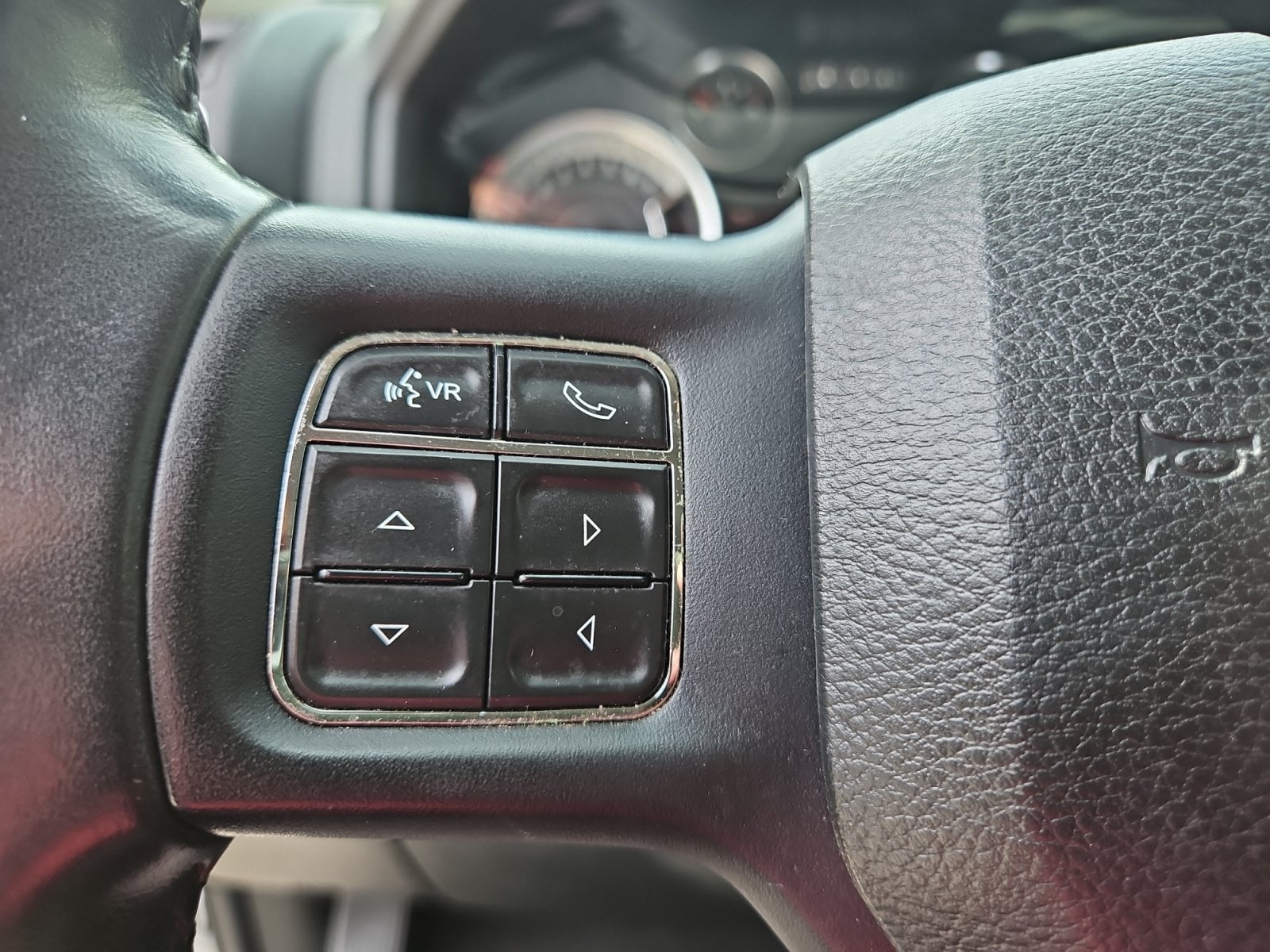 Pre-Owned 2017 Ram 1500 Big Horn - photo - 24