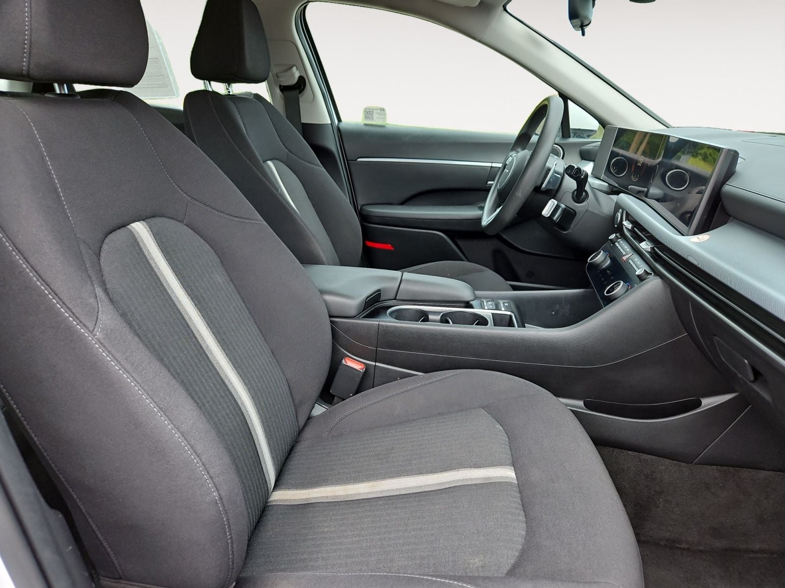 Pre-Owned 2025 Hyundai Sonata SEL - photo - 14