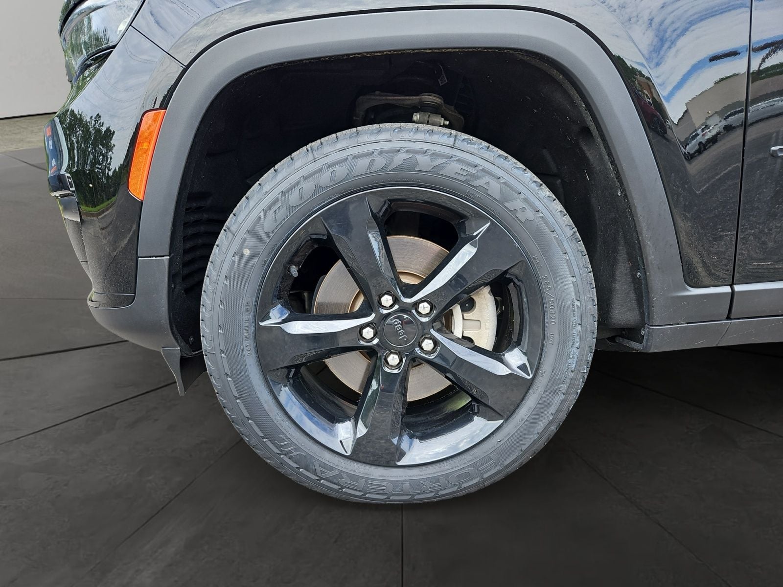 Pre-Owned 2023 Jeep Grand Cherokee L Altitude - photo - 13