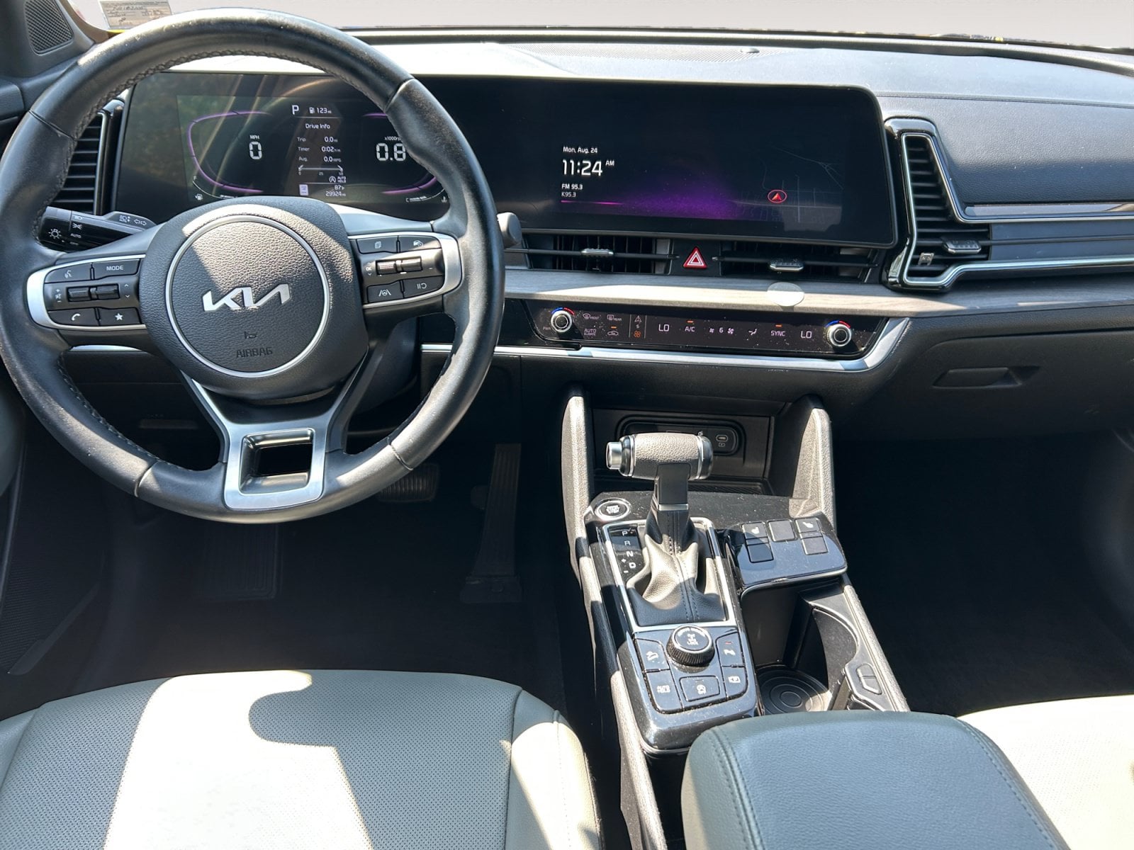 Pre-Owned 2024 Kia Sportage X-Line - photo - 9