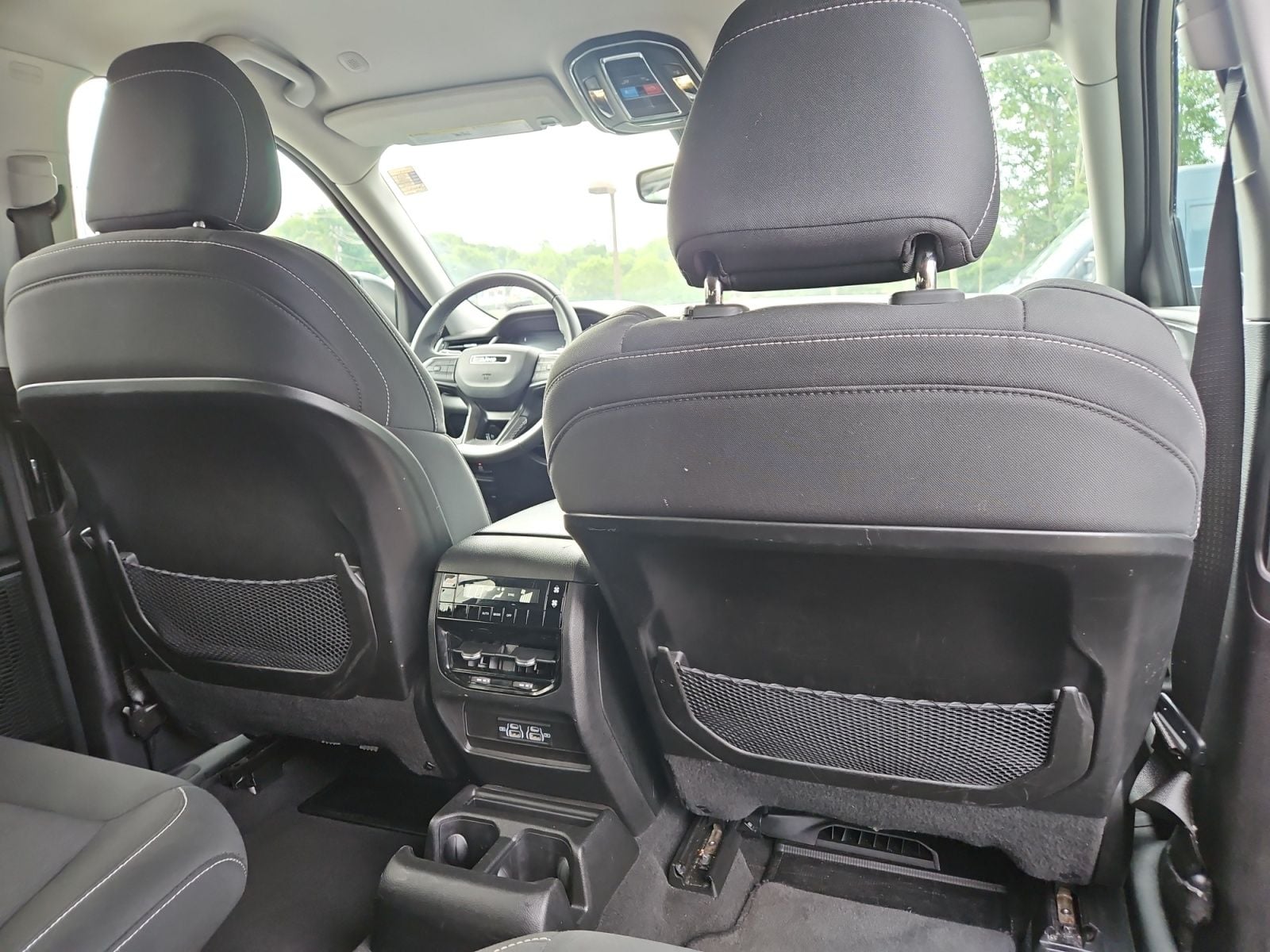 Pre-Owned 2023 Jeep Grand Cherokee L Laredo - photo - 17