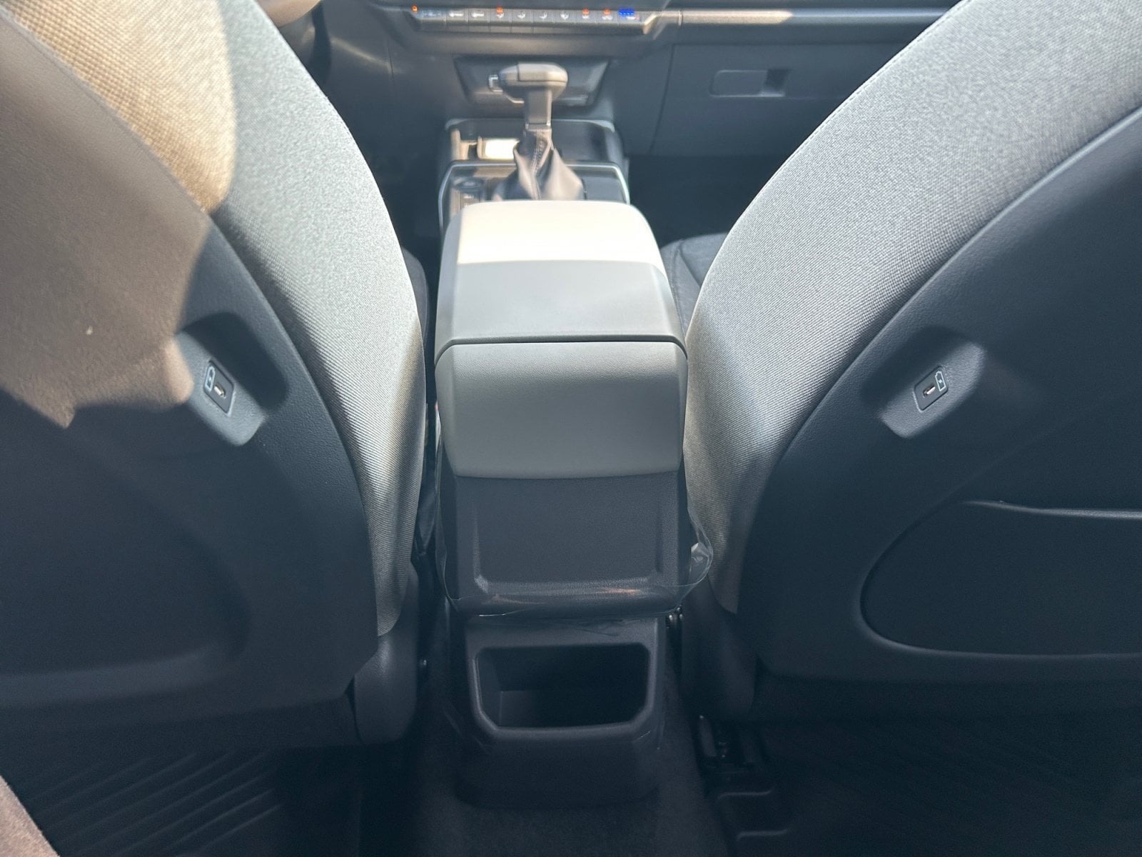 New 2027 Kia Seltos S - photo - 17