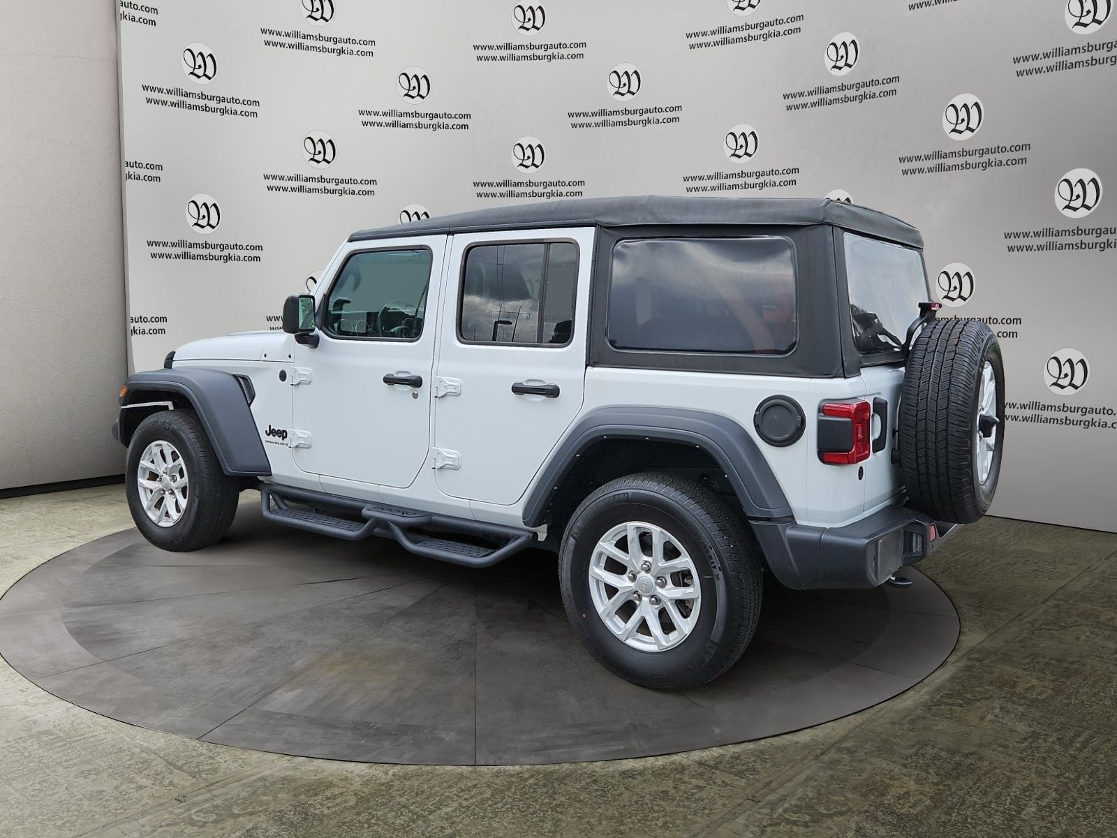 Pre-Owned 2023 Jeep Wrangler Sport S - photo - 2