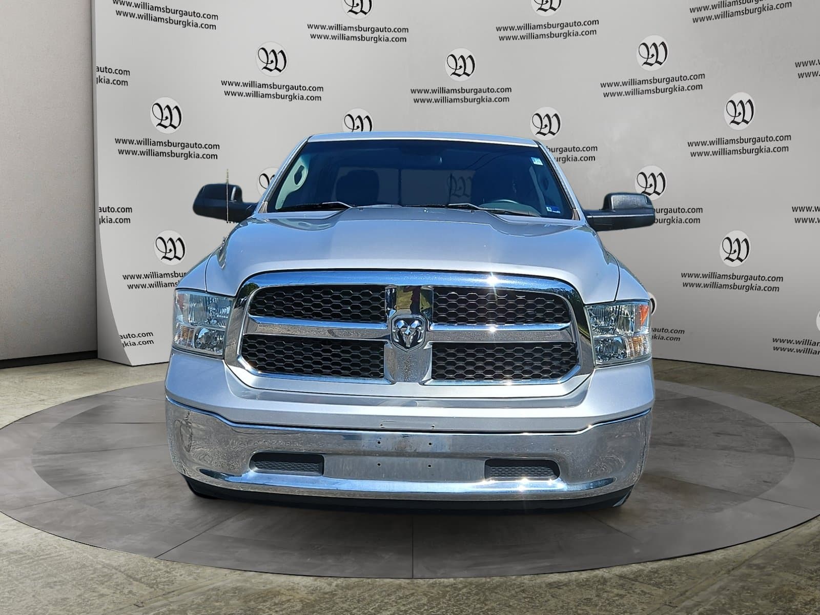 Pre-Owned 2017 Ram 1500 SLT - photo - 7