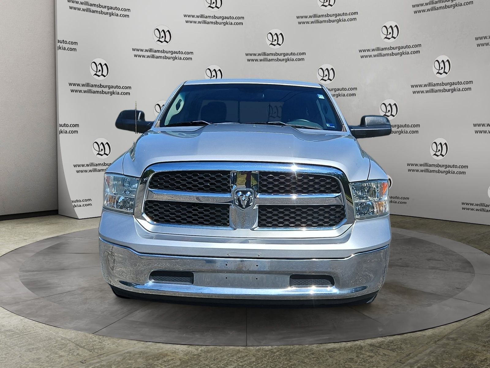 Pre-Owned 2017 Ram 1500 SLT - photo - 7