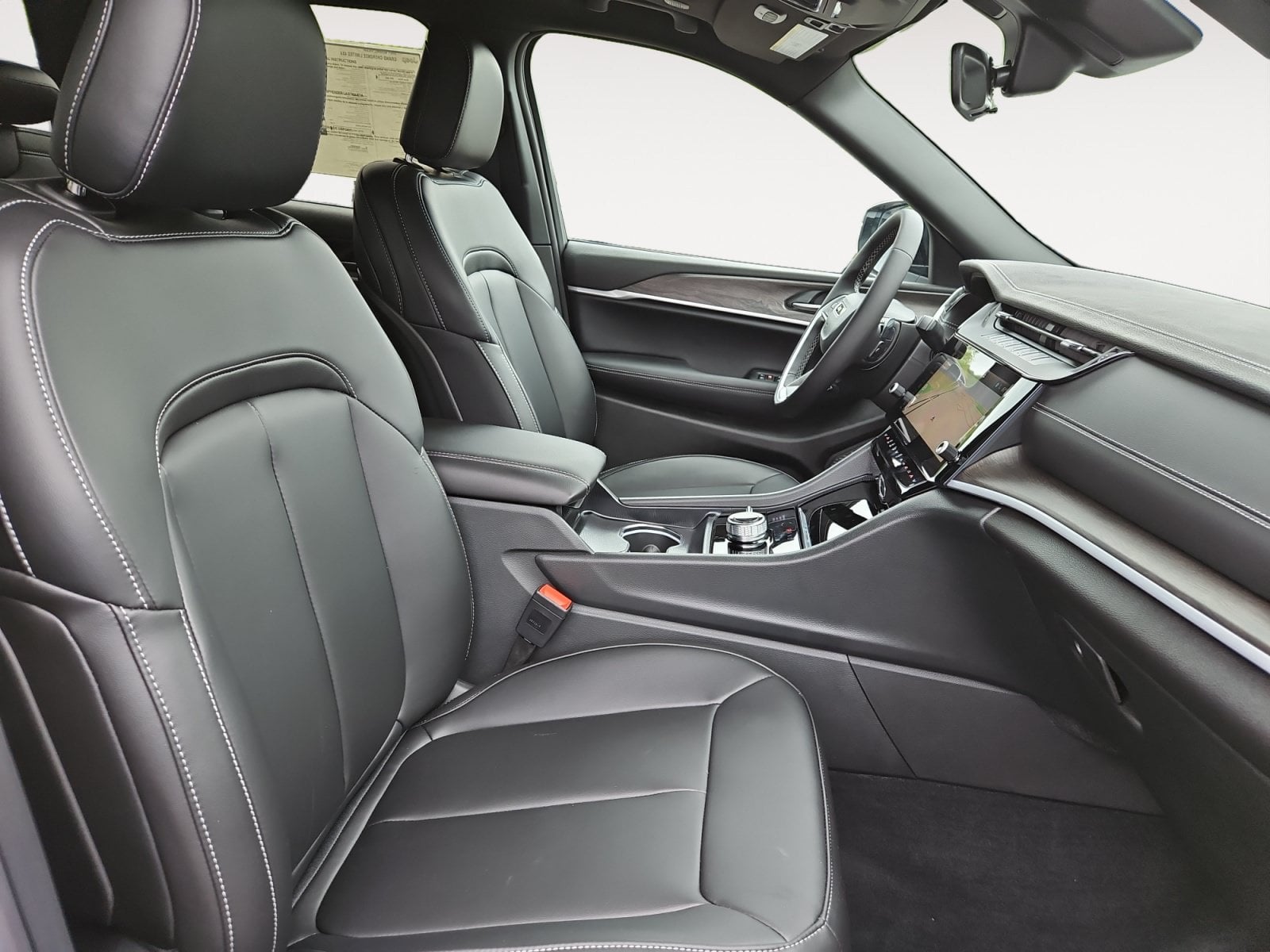 New 2027 Jeep Grand Cherokee Limited Reserve - photo - 14