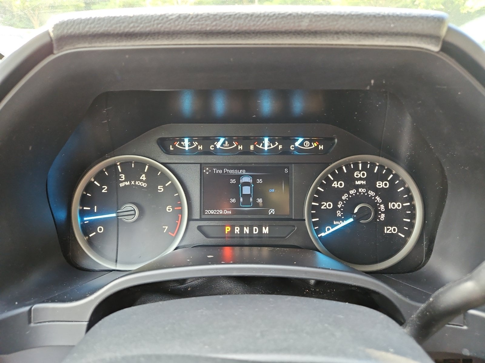 Pre-Owned 2019 Ford F-150 XLT - photo - 22