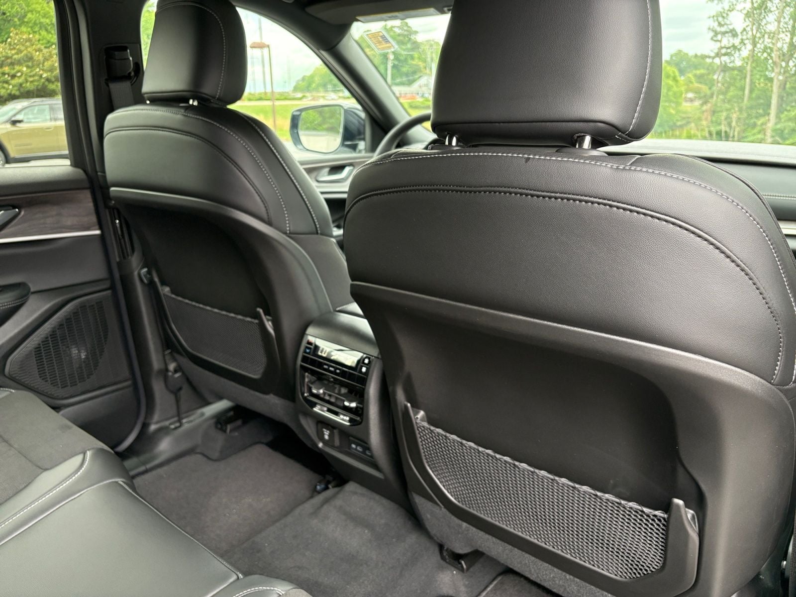 New 2026 Jeep Grand Cherokee L Altitude - photo - 18