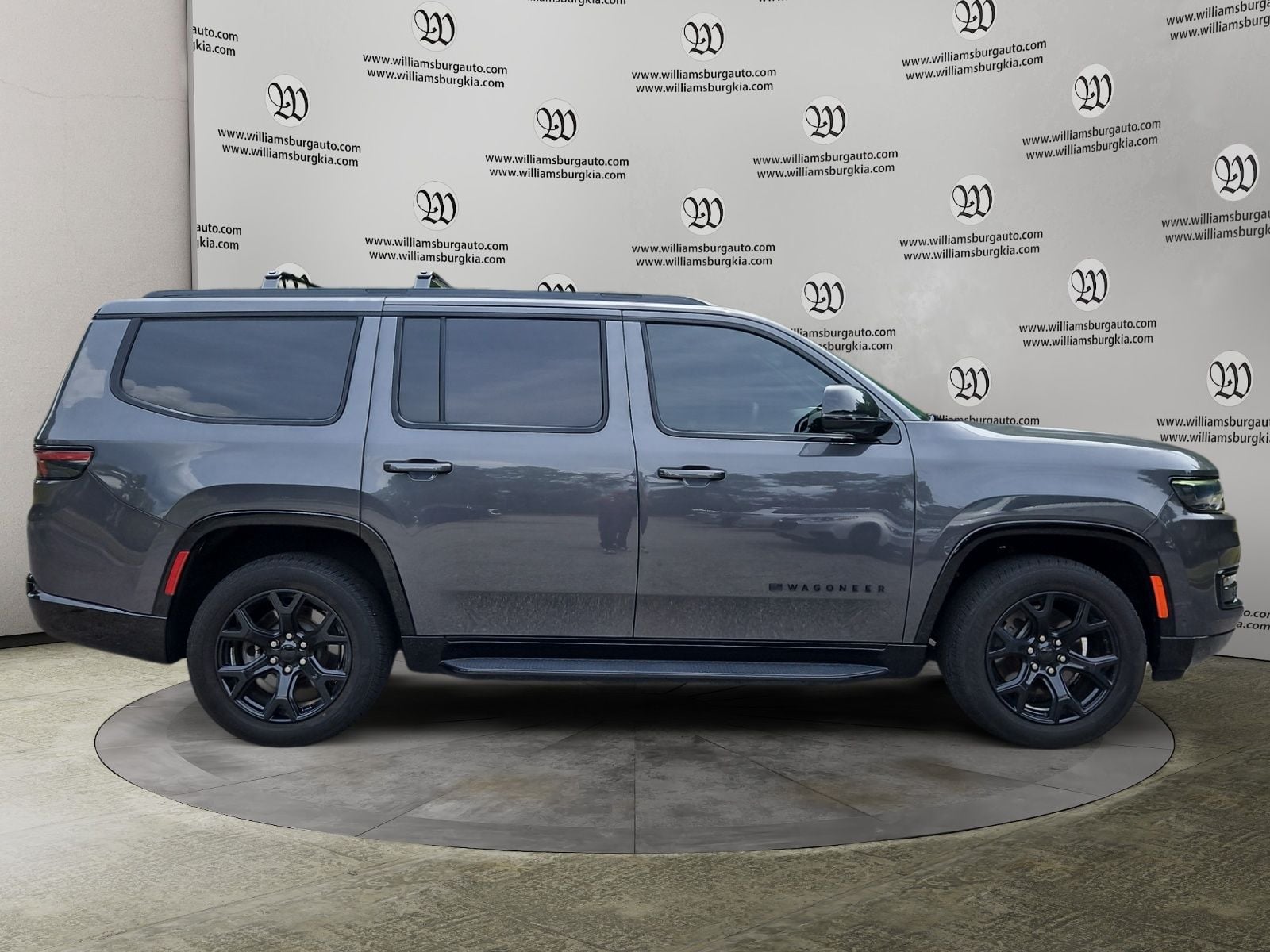 Pre-Owned 2023 Jeep Wagoneer Series II - photo - 5