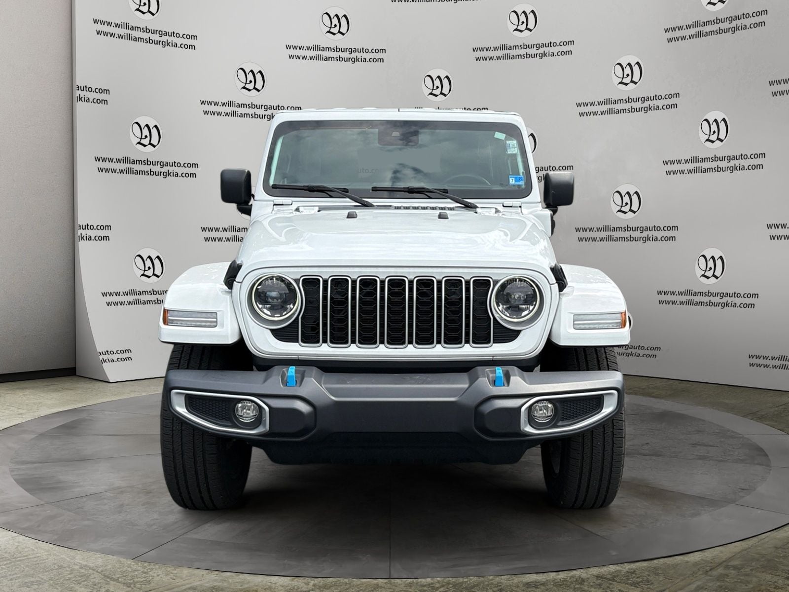Pre-Owned 2024 Jeep Wrangler Sahara 4xe - photo - 7