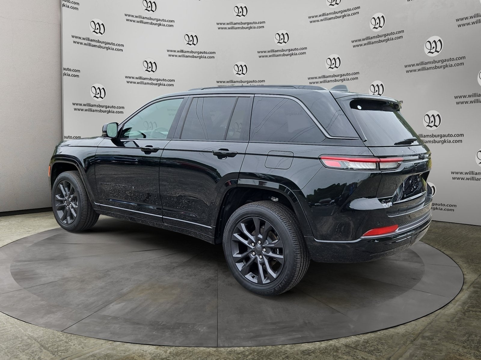 New 2026 Jeep Grand Cherokee Limited Reserve - photo - 2