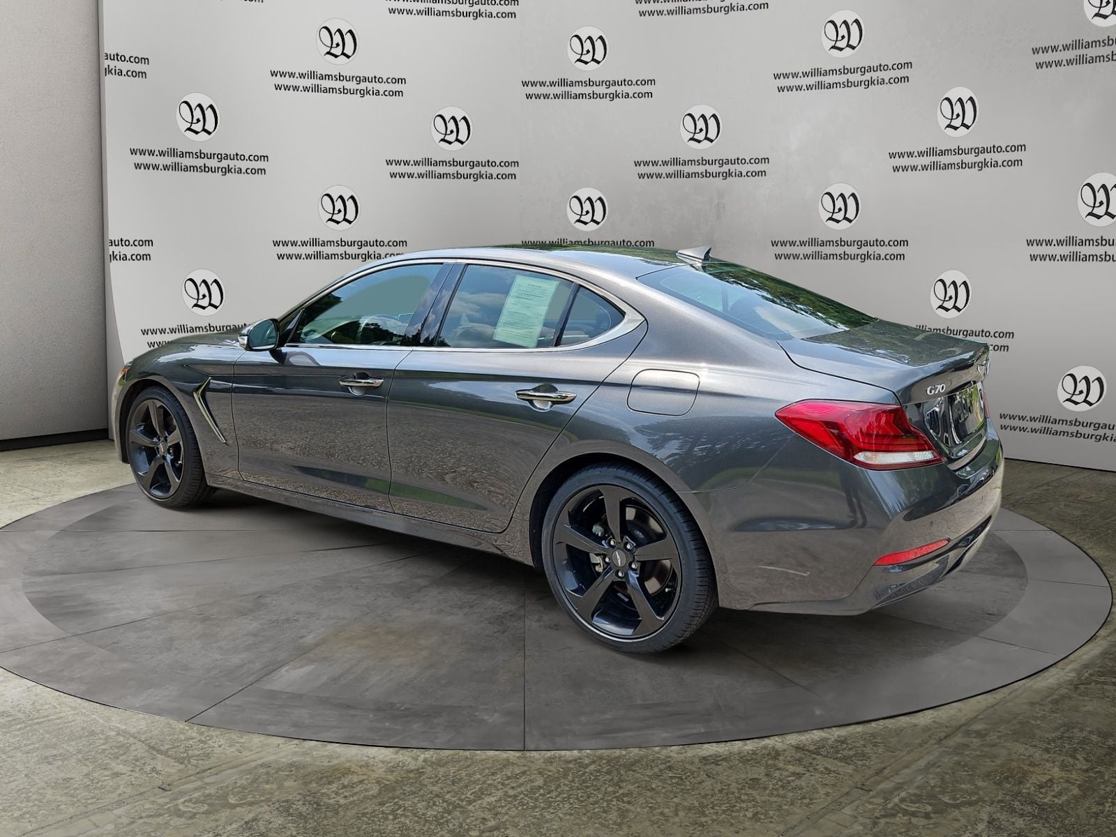 Pre-Owned 2019 Genesis G70 2.0T Advanced - photo - 2