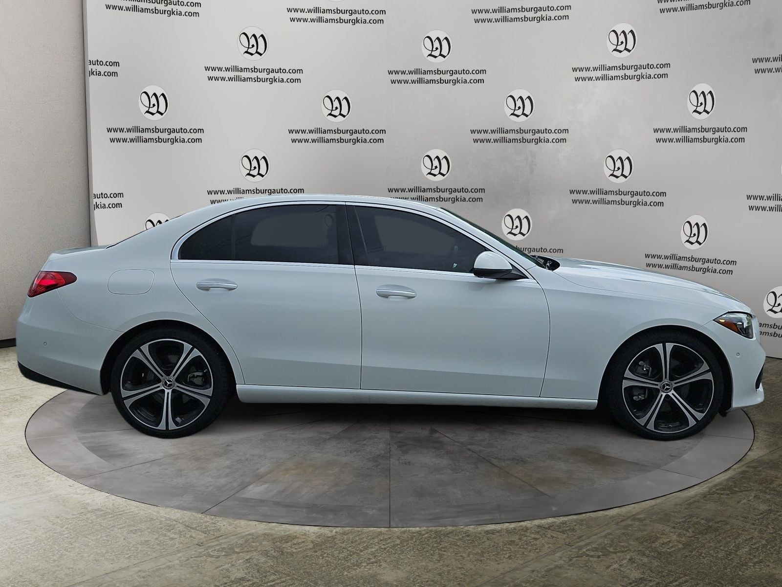 Pre-Owned 2024 Mercedes-Benz C-Class C 300 - photo - 5
