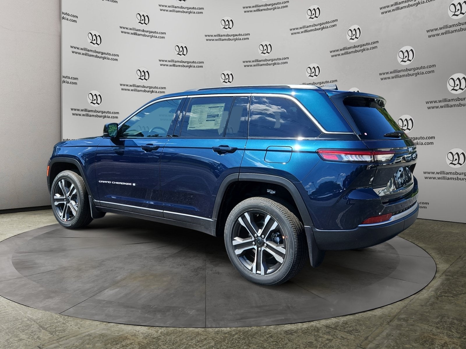 2027 Jeep Grand Cherokee Limited Photo in Williamsburg VA 23185