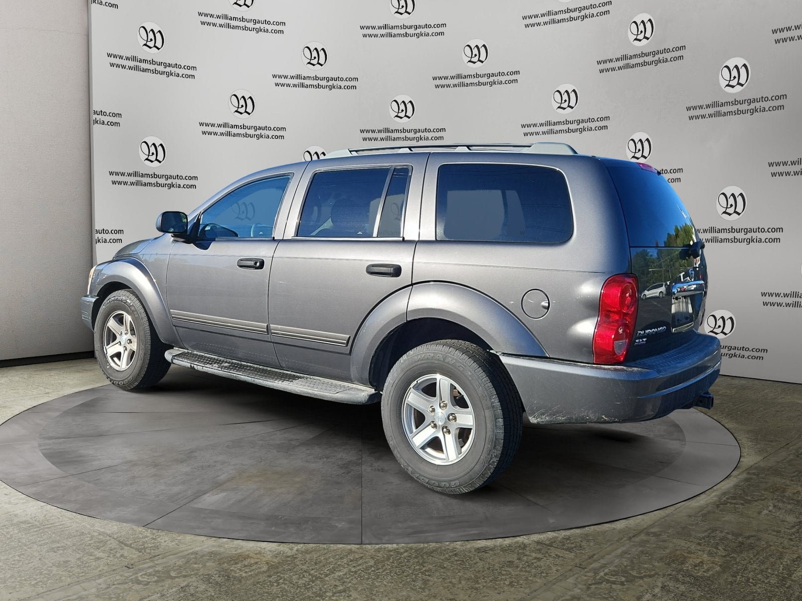 2004 Dodge Durango SLT Photo in Williamsburg VA 23185