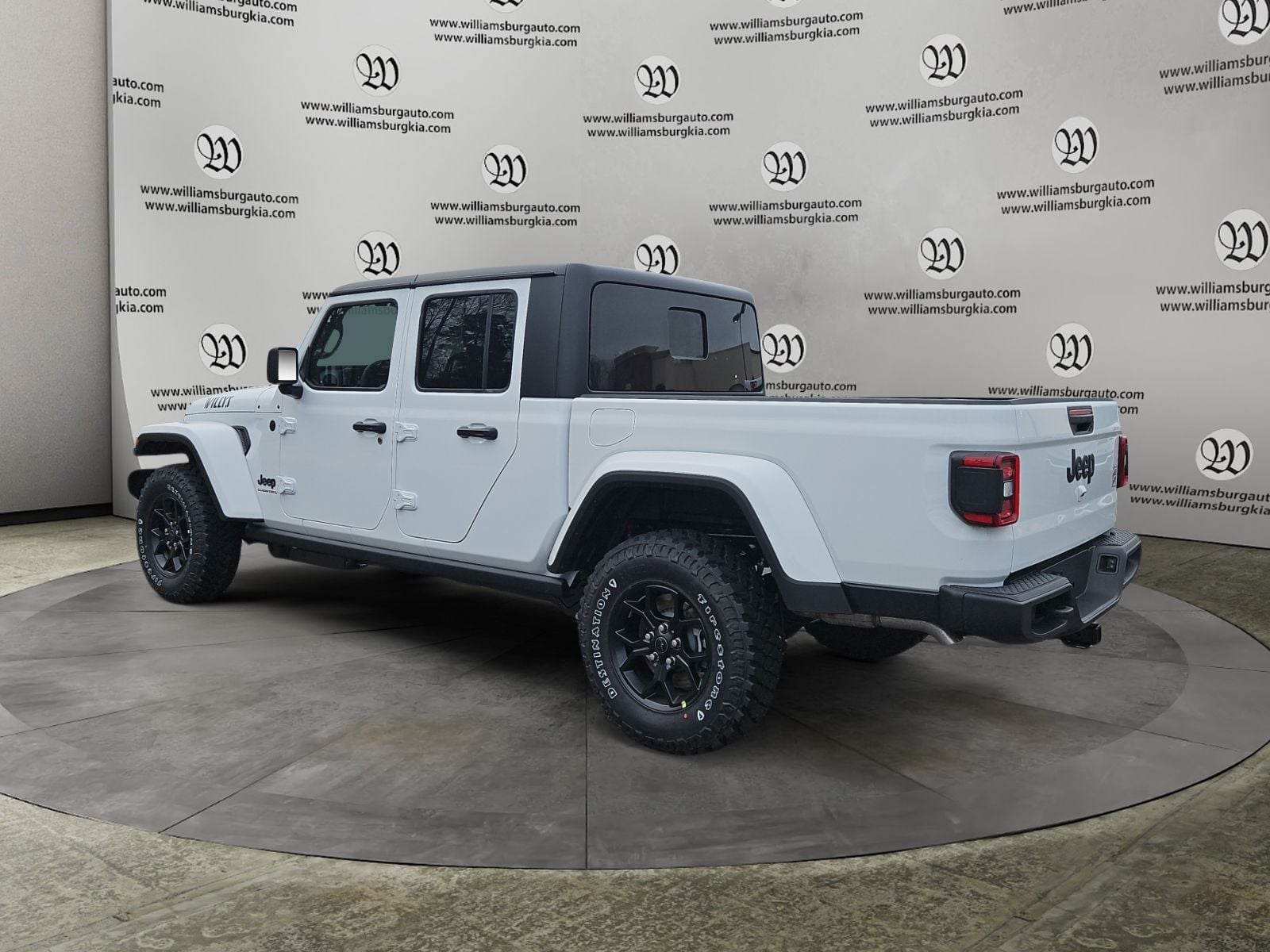 2026 Jeep Gladiator Willys Photo in Williamsburg VA 23185
