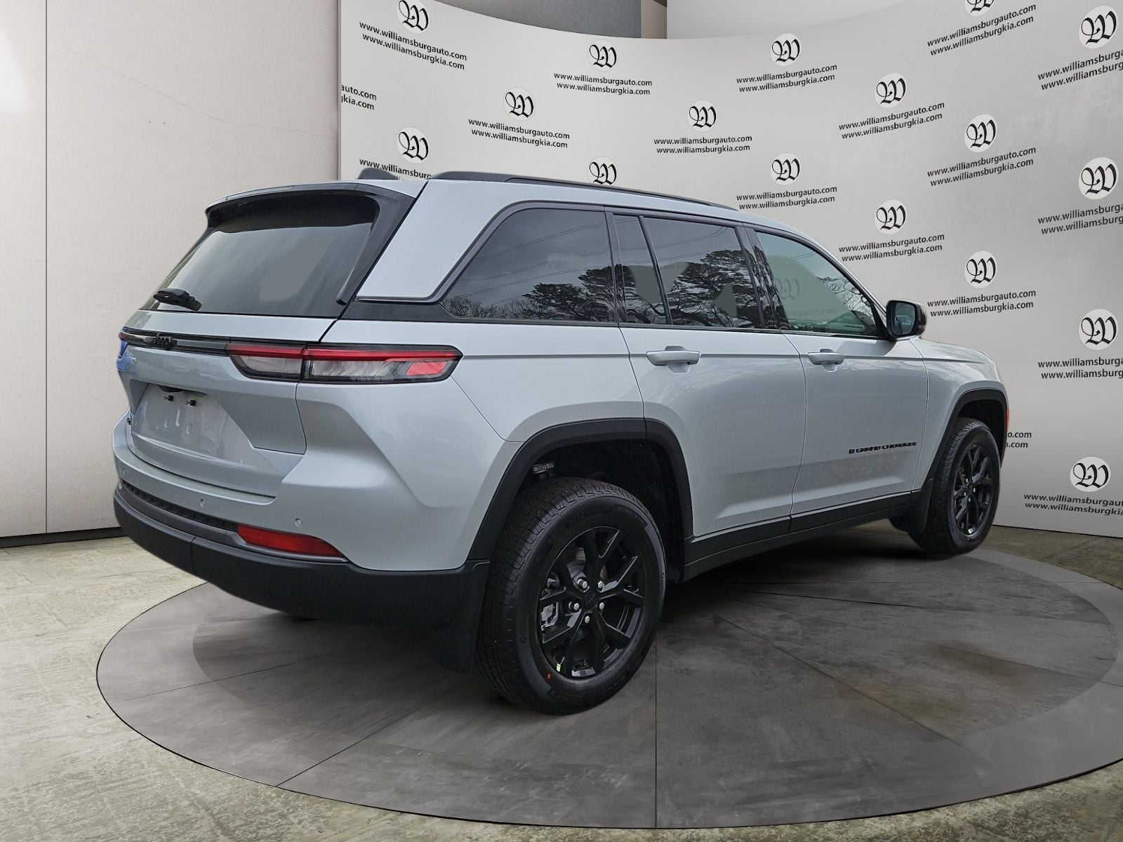 2026 Jeep Grand Cherokee Altitude Photo in Williamsburg VA 23185