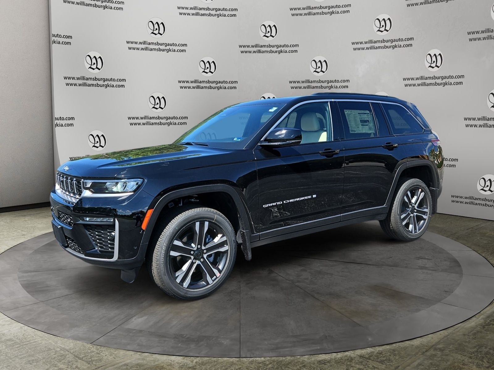 2027 Jeep Grand Cherokee Limited Photo in Williamsburg VA 23185