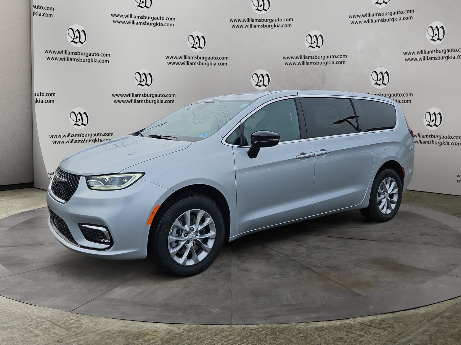 2026 Chrysler Pacifica Limited Photo in Williamsburg VA 23185