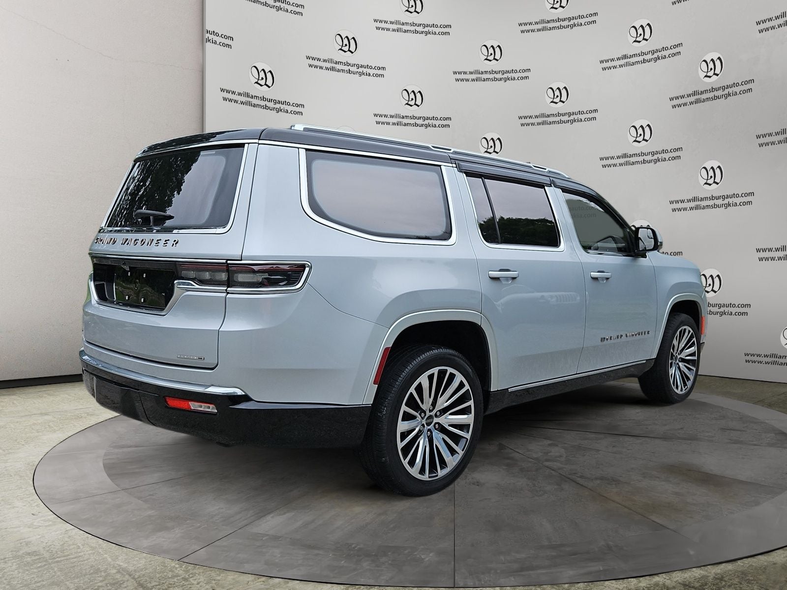 2022 Jeep Grand Wagoneer Series III Photo in Williamsburg VA 23185