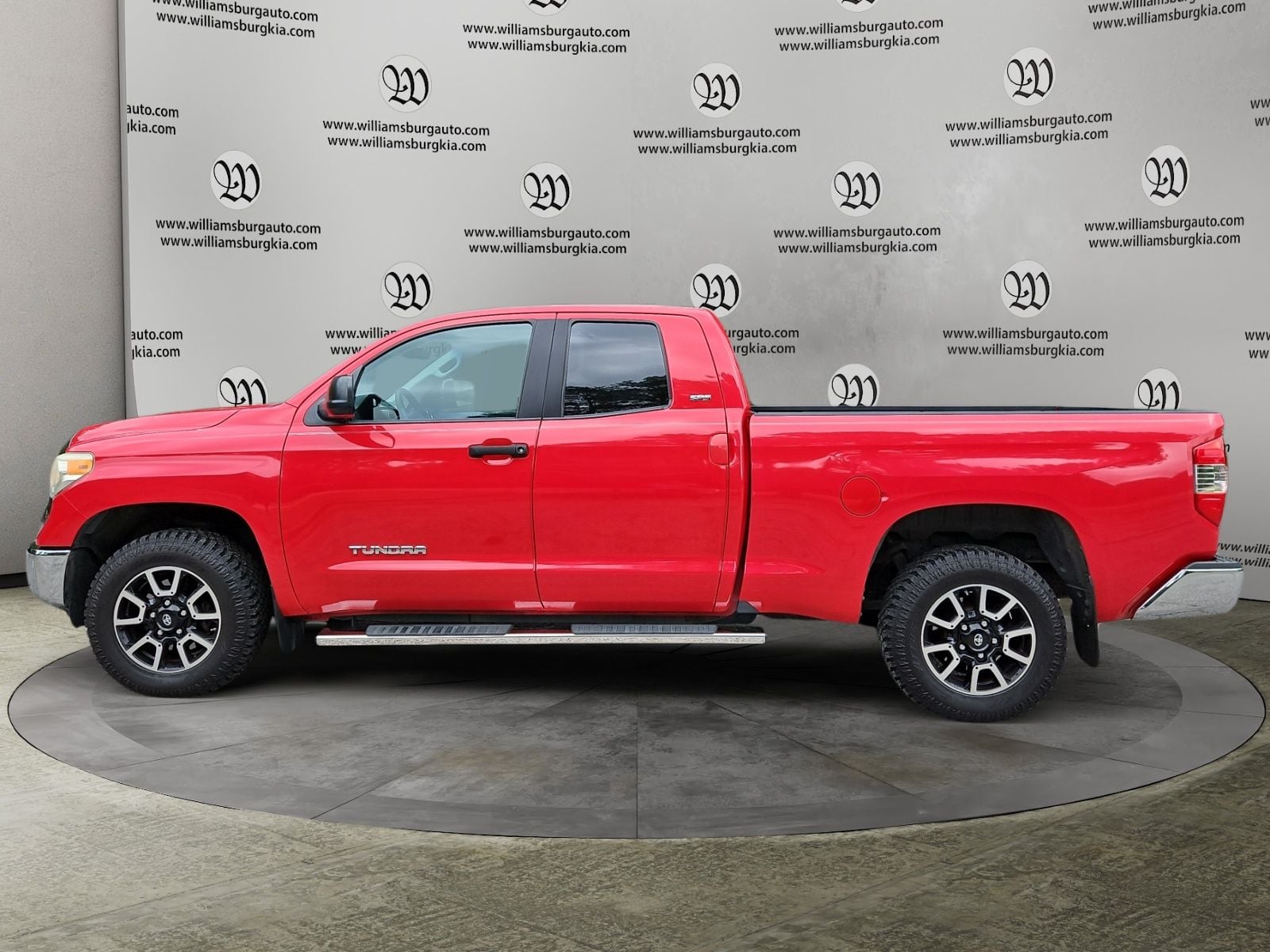 2014 Toyota Tundra SR5 Photo in Williamsburg VA 23185