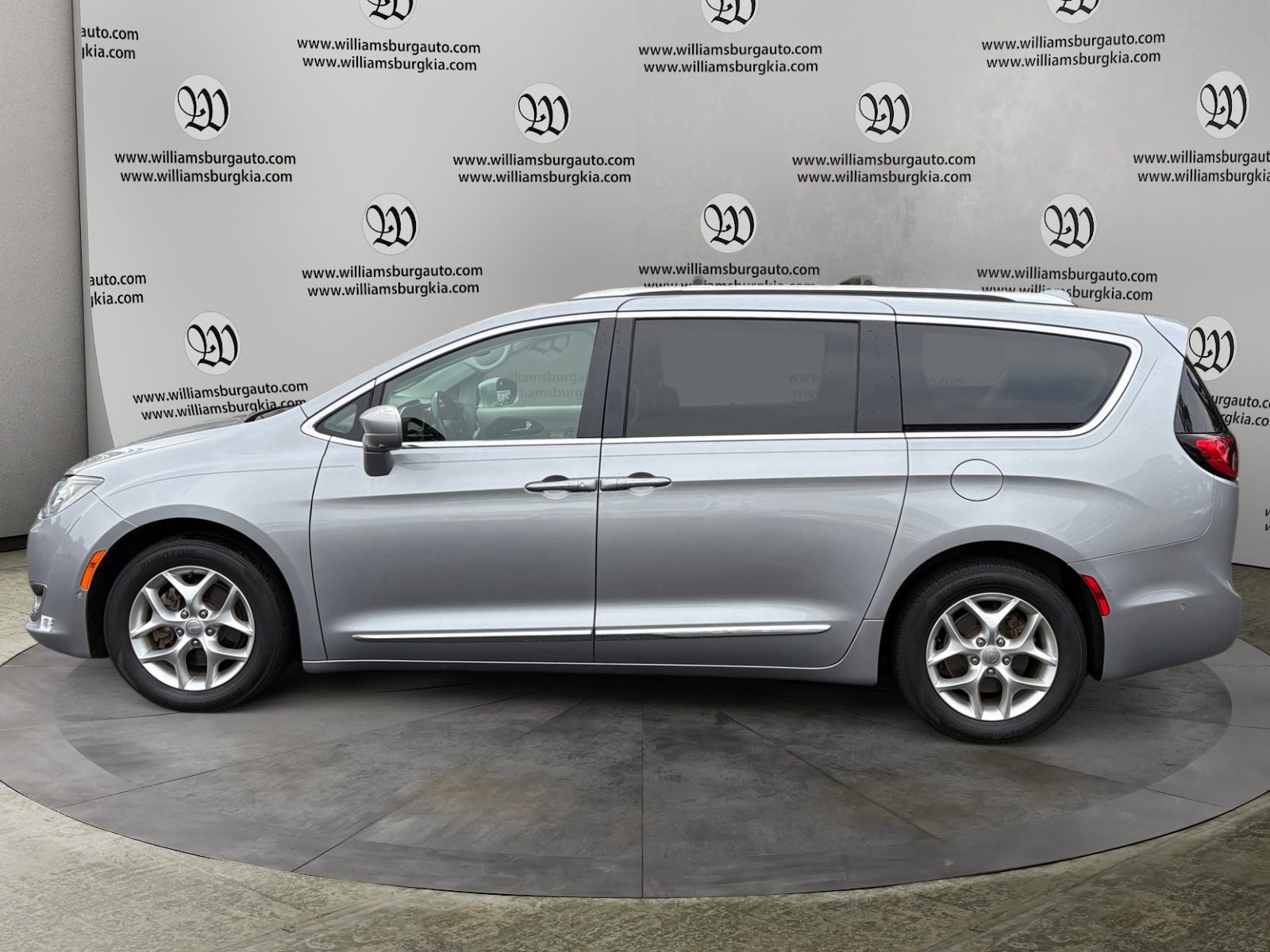 2019 Chrysler Pacifica Touring L Plus Photo in Williamsburg VA 23185