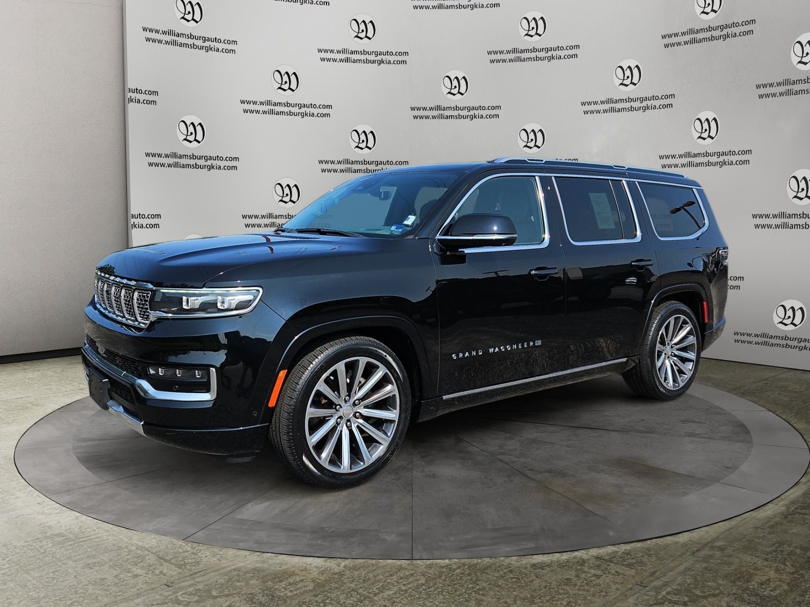 2022 Jeep Grand Wagoneer Series II Photo in Williamsburg VA 23185